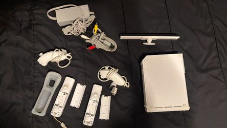 Nintendo Wii(all needed accessories) (OFFERS ARE WELCOME)