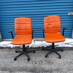 Vinyl Swivel Task Chair in Orange or Blue