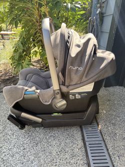Nuna Pipa Car Seat and Base
