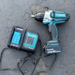 Makita 18v 1/2 Impact Kit