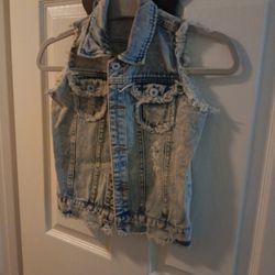 Girls  Levy Jacket Size SMALL 