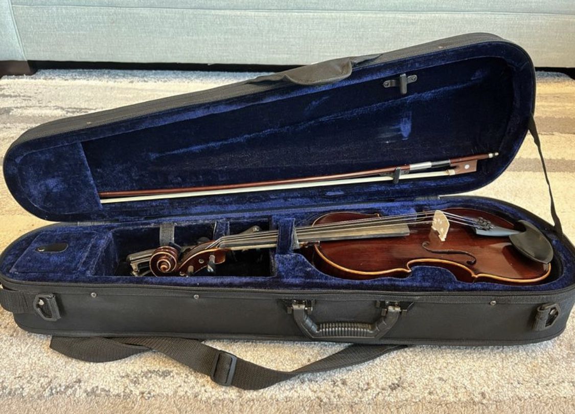 Like-new Rosewood 3/4 Violin