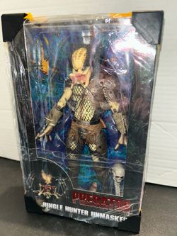 PREDATRO 7-INCH SCALE ACTION FIGURE