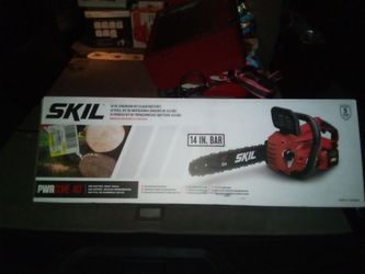Battery powered chainsaw