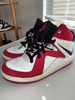 Nike shoes, boys, 4y OK condition out of box
