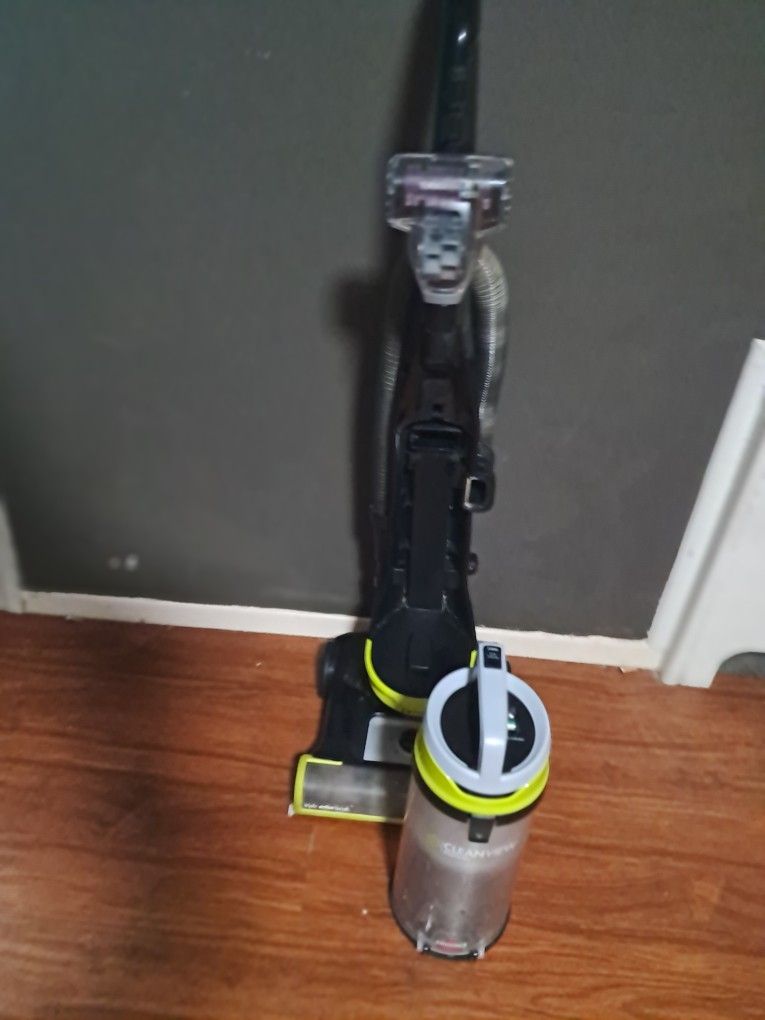 Bissell Clear View Swivel Ball Vacuum