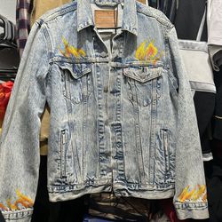Men’s Levi’s Jean Jacket Size Large 