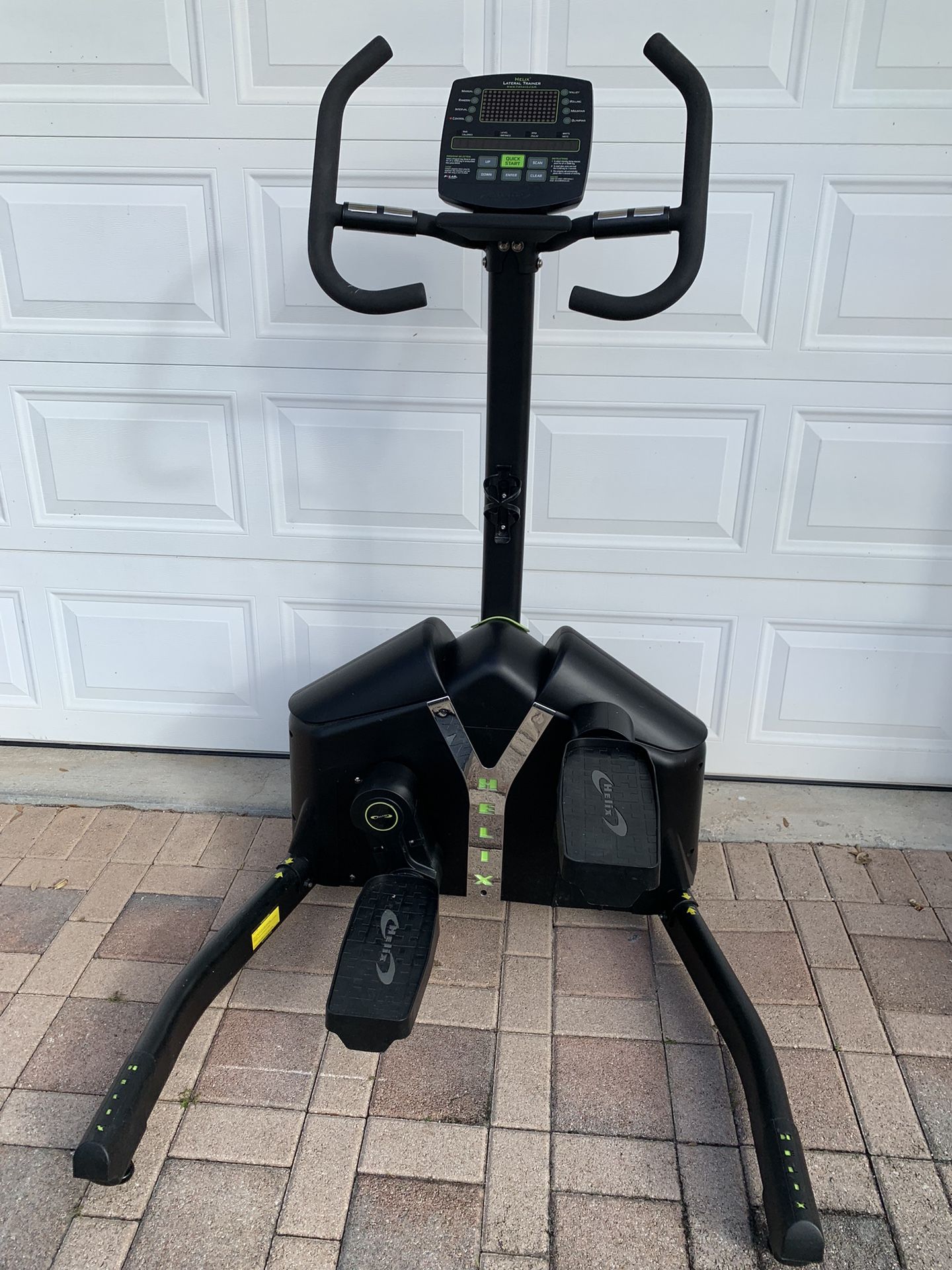 Helix lateral trainer - Main Image