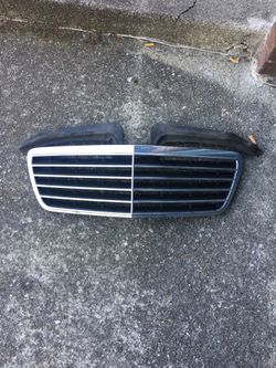 Mercedes Grill