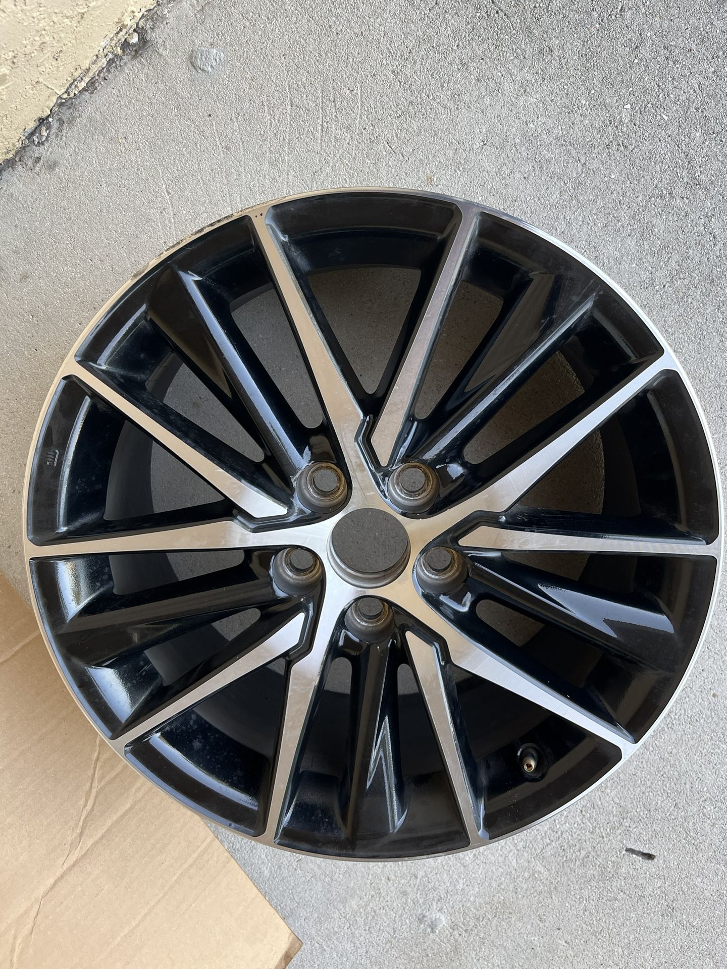 18” Aluminum Rim / Wheel For 2022 Toyota Camry