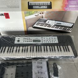 Piano Yamaha YPT-280