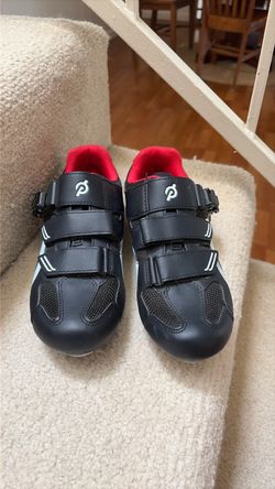 Peloton size 40 spin / cycling shoes