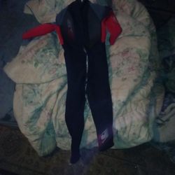 Size 6 Oniel Wetsuit 