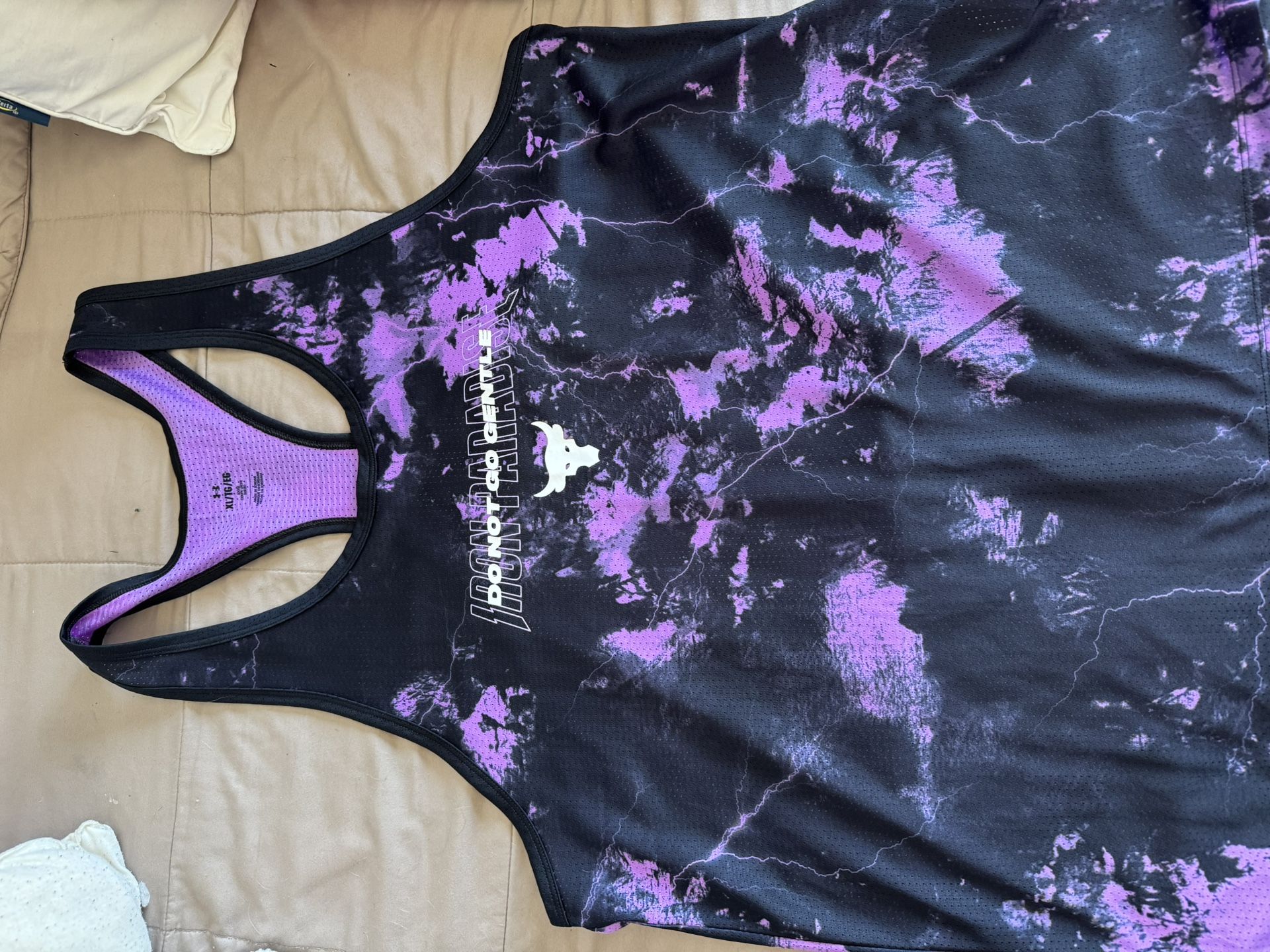 Project Rock Tank Top Mens XL Under Armour Racerback Shirt Lightning Vented