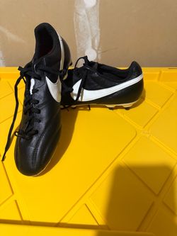 Nike classic cleats