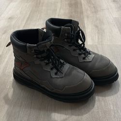 BASSDASH size 8 Boots for Stockingfoot Waders - surf fishing , fly fishing , bass trout fishing