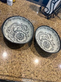 2 bowls