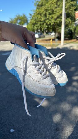 Girl shoes