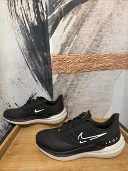 Nike Winflo 8 Shield Mens 10 Black Water Repellent Running Shoes NEW DM1106-001