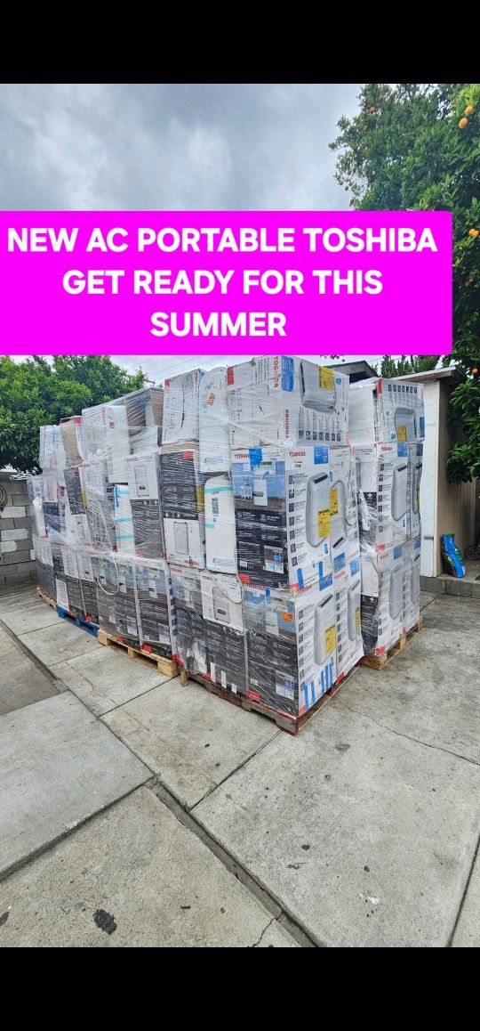 AIR CONDITIONER PORTABLE TOSHIBA NEW IN BOX,6000 BTU FOR ROOM 250 SQ FT,3IN1 COMES WITH ALL ACCESSORIES GET READY FOR THIS SUMMER FOR ANY QUESTION TEX