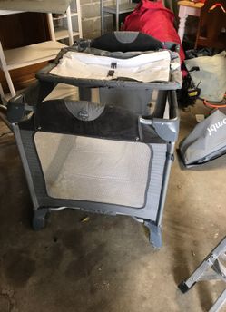Baby crib portable