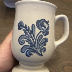 Vintage Pfaltzgraff Yorktowne Mug and Creamer Set