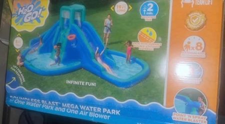 Brand New H2OGO! Boundless Blast Inflatable Water Park/slide