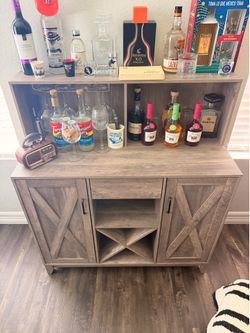 Modern Farmhouse Bar Cabinet / Coffee Bar with Wine Storage – Excellent Condition