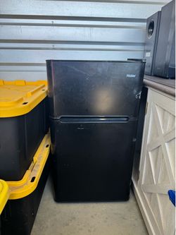 Mini fridge