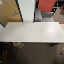 5x2 ft Table