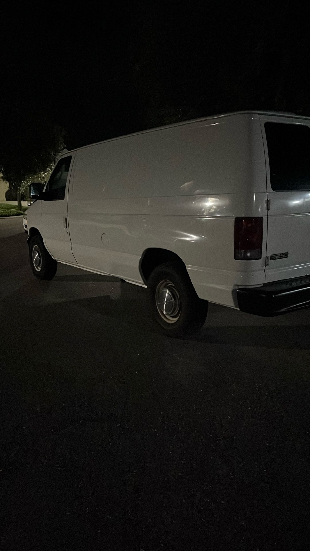 2003 Ford E-250