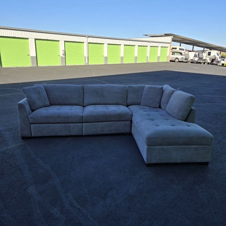 Thomasville Miles Fabric Sectional with Power Footrest *DELIVERY AVAILABLE*