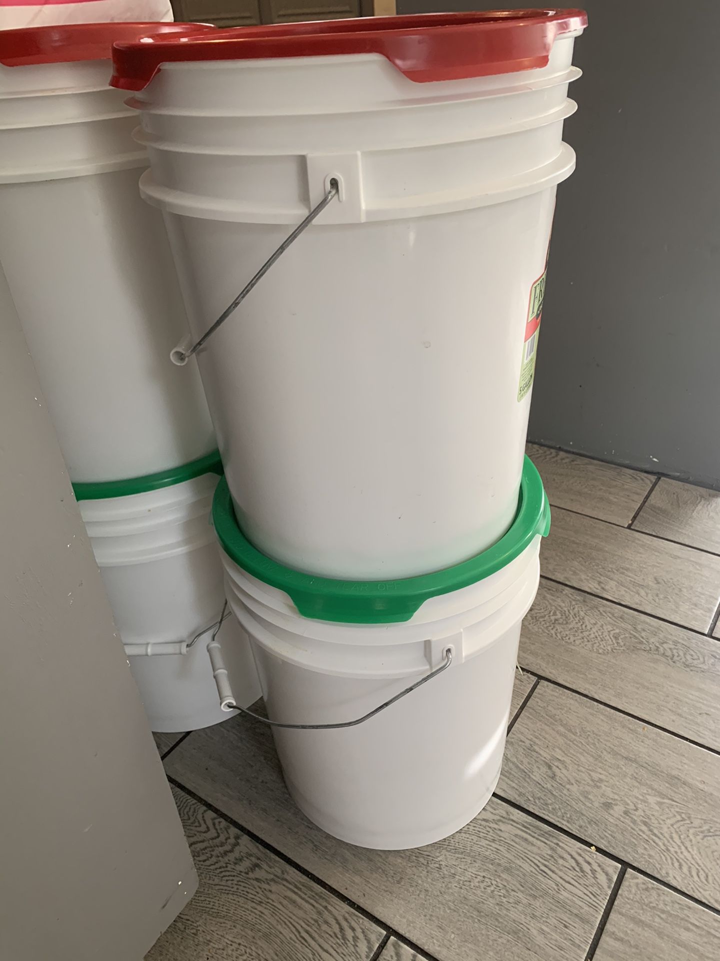 Empty buckets