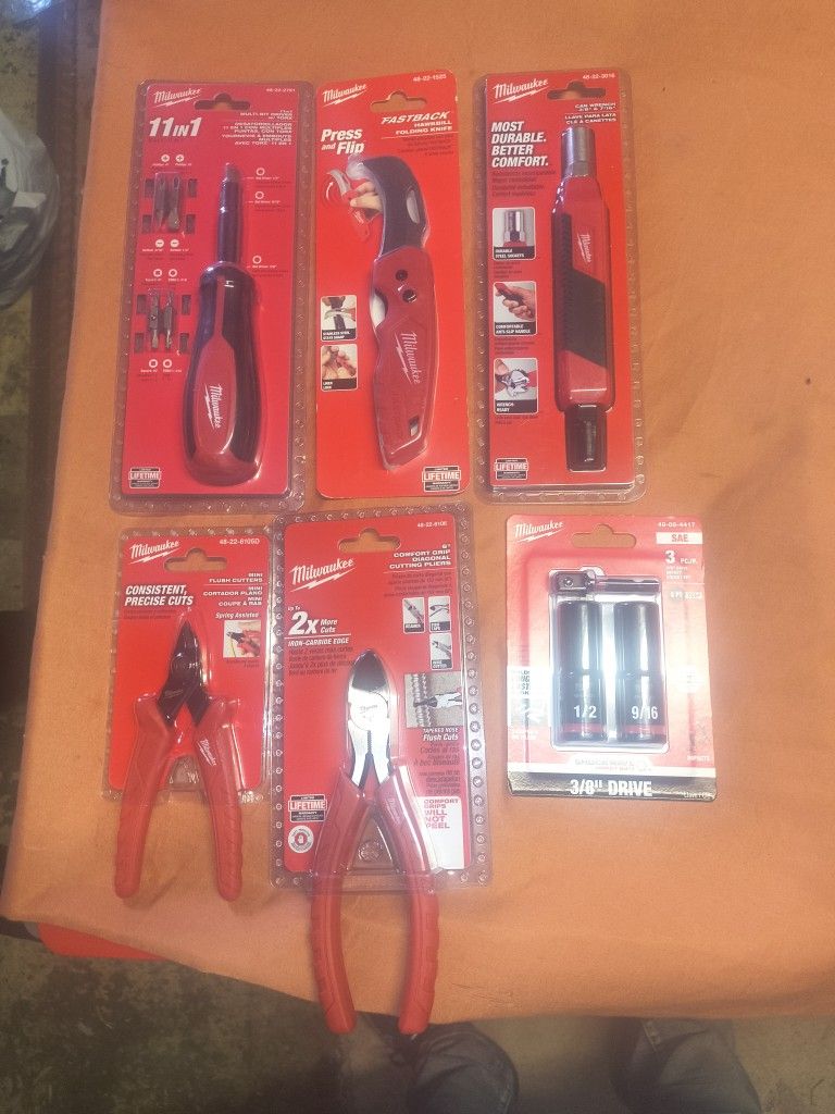 Milwaukee Handheld Tool Bundle