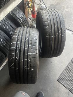 Set of 2 285/35/22 Continental