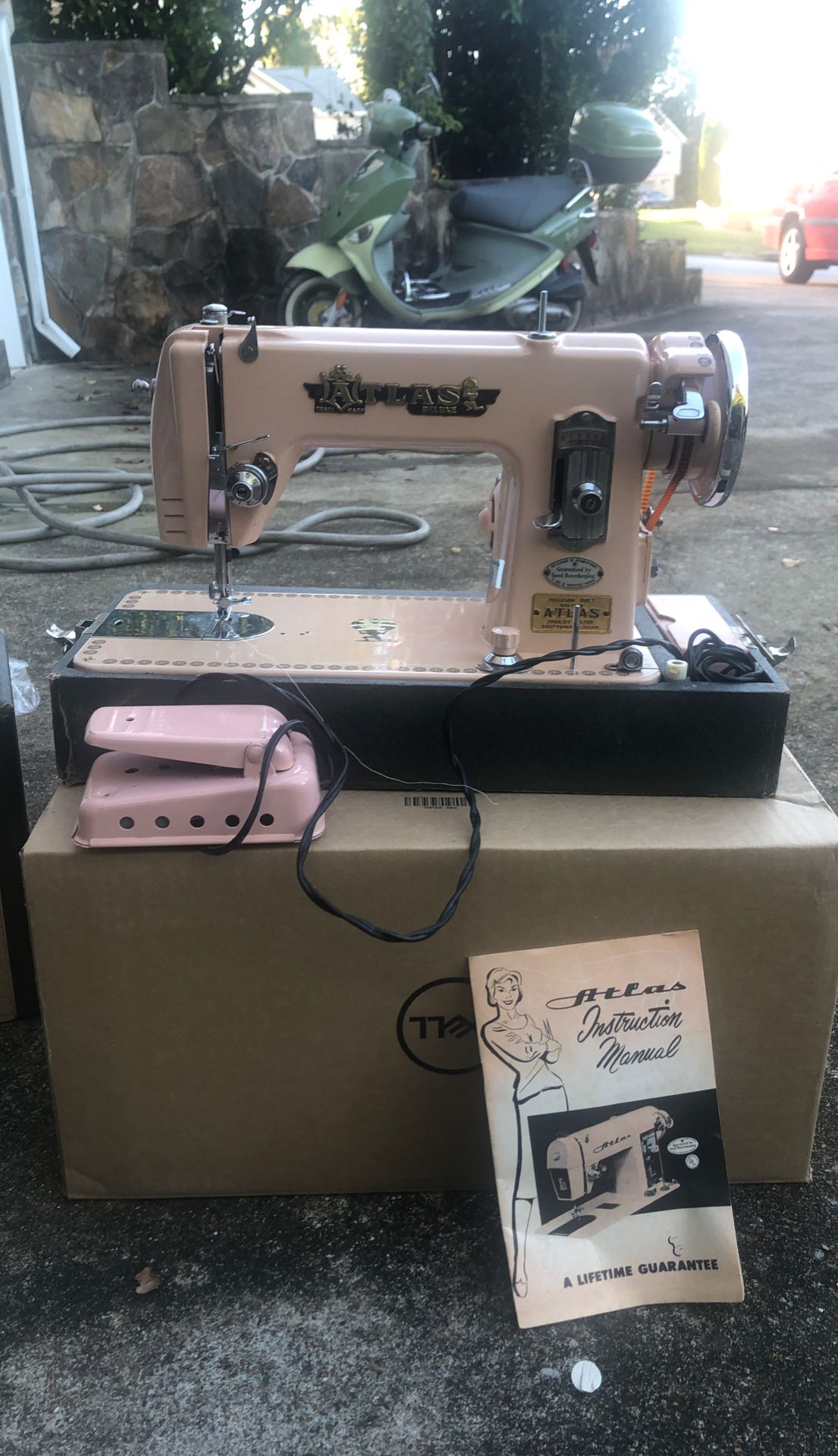 Atlas Deluxe Sewing Machine