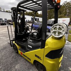 Clark Forklift