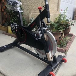 Brand New. Heavy Duty Magnetic Indoor Cycling Bike With Tablet Holder