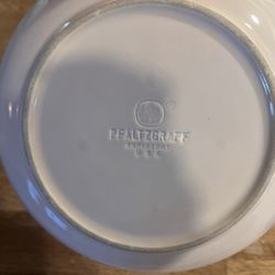 “Aura” by Pfaltzgraff 32-piece Dinnerware Set