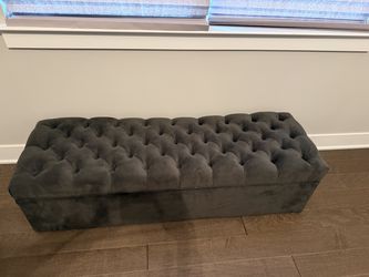 Pottery Barn Lorraine Tufted Upholstered Queen Storage Bench – Dark Gray