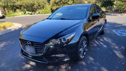 2018 Mazda3 Touring – 59k Miles – Clean Title – No Accidents – Bose + Moonroof