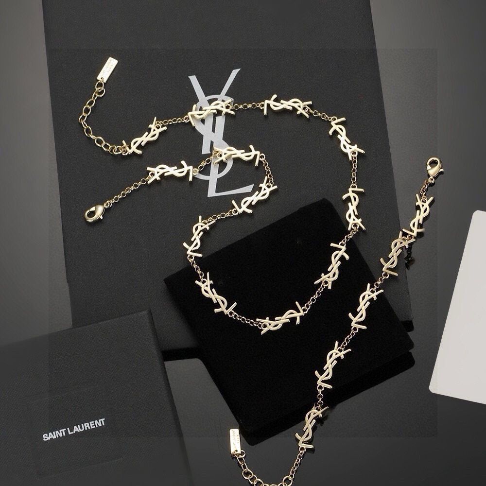 A very beautiful bracelet