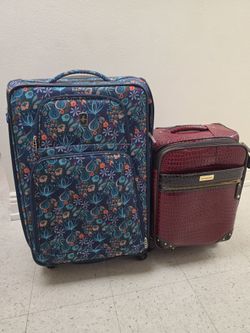 2 luggages suit cases