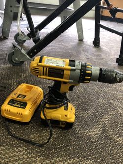 Dewalt cordless Drill W/Charger bits negotiable!!