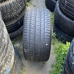 2 tires available 325/35/20