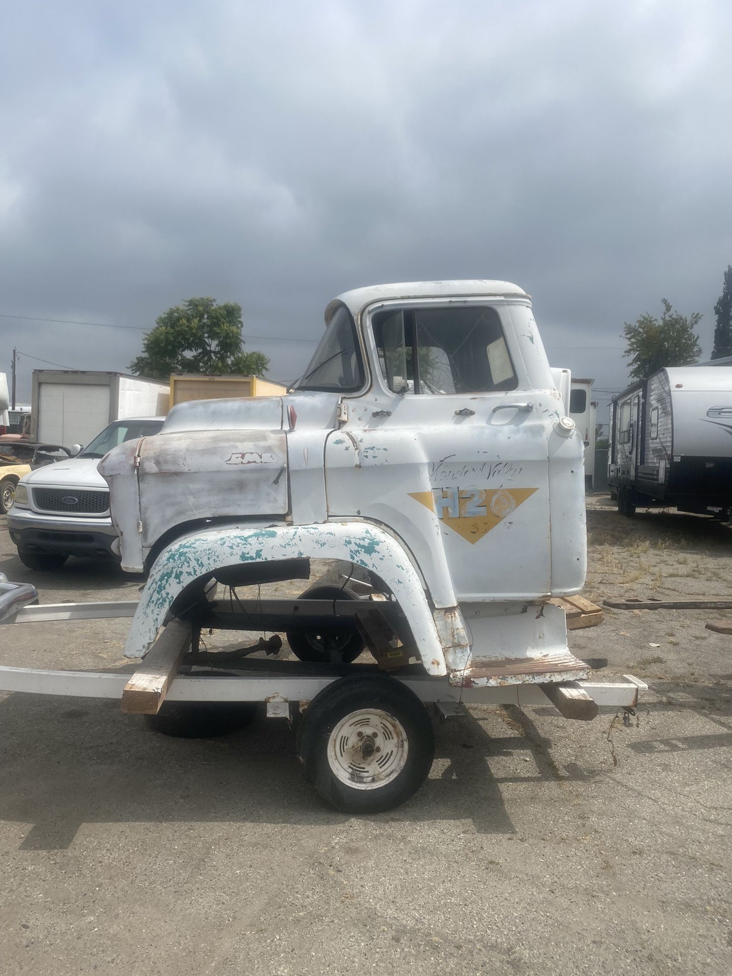 1956 Chevorlet / GMC Cab Over Truck COE Rare Truck Solid No Rust From California Desert Dry It’s Complete Cab Rat Rod Car Hauler Project