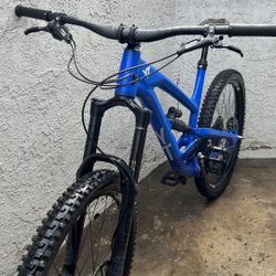 2021 Yt Capra Base AL, XL, 27.5