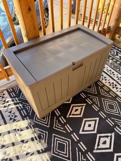 Suncast 50-Gallon Deck Box | Gray Outdoor Storage | Patio & Garden