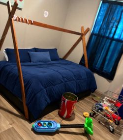 Kids floor bed