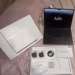 2023 MacBook Air M2 Midnight Navy 15.3”
